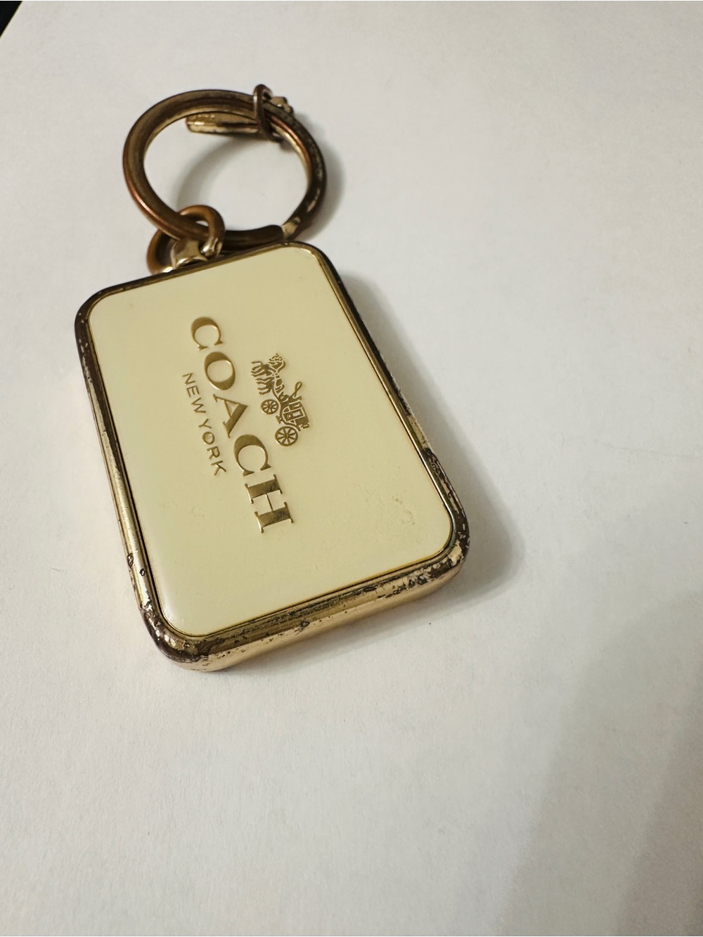 Coach Horse & Carriage Cream Enamel Gold Tone Heavy Metal Bag Charm Keychain